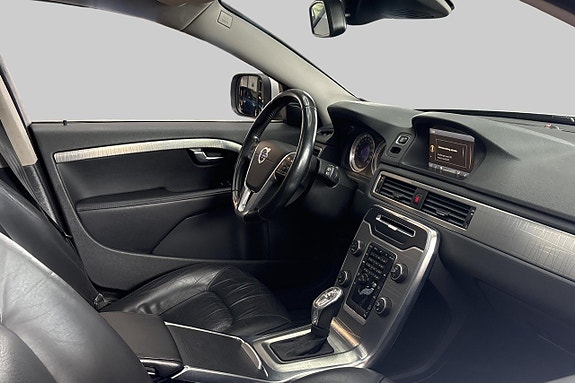 Volvo XC70 10 of 19