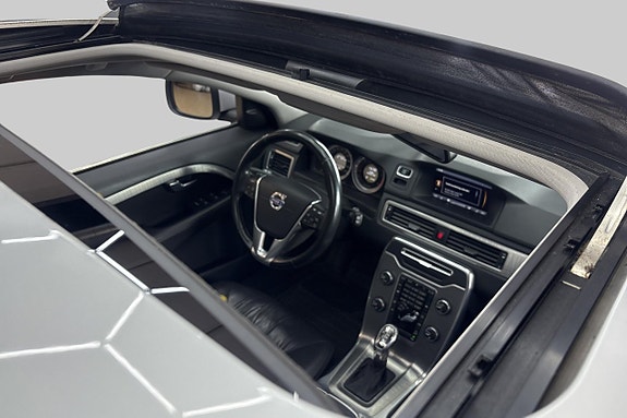 Volvo XC70 8 of 19