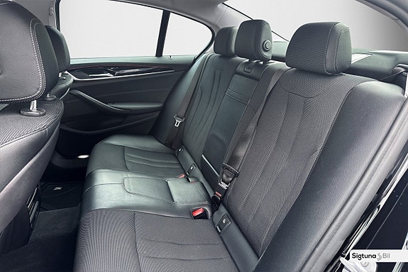 BMW 530e 12 of 22