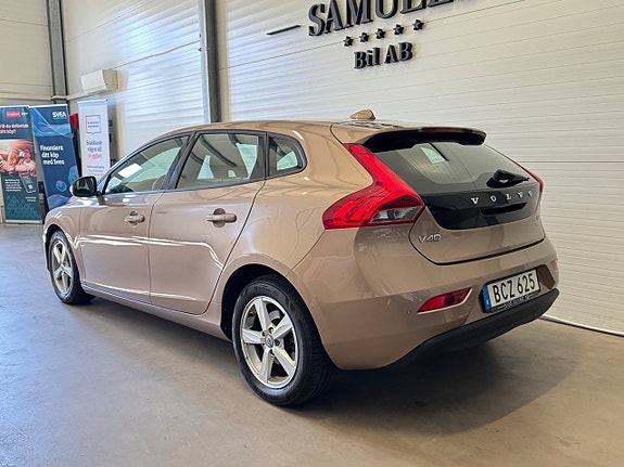Volvo V40 5 of 24