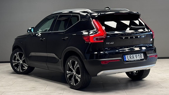 Volvo XC40 14 of 18