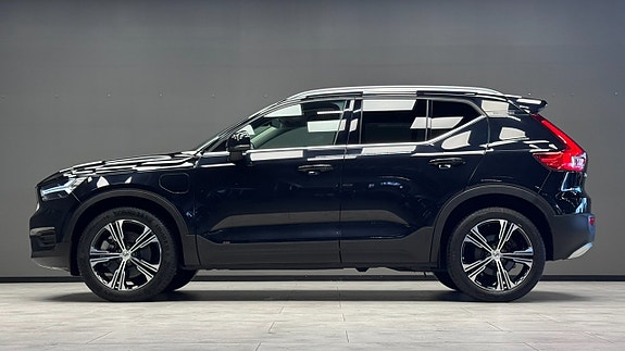 Volvo XC40 4 of 18