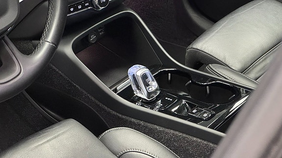 Volvo XC40 10 of 18