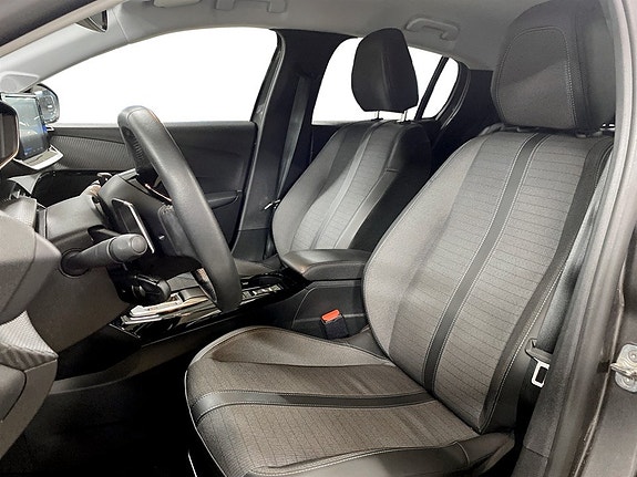 Peugeot 208 4 of 17