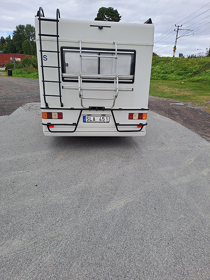 Peugeot Bustner T620 3 of 13