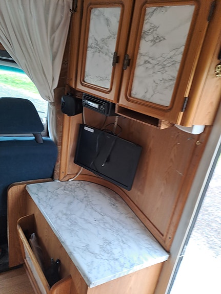 Peugeot Bustner T620 13 of 13