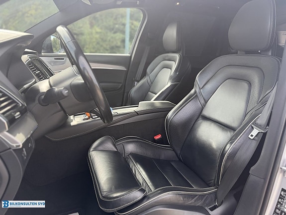 Volvo XC90 7 of 27