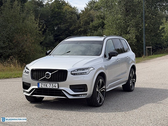 Volvo XC90 3 of 27