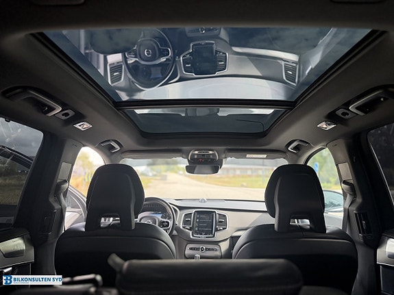 Volvo XC90 9 of 27