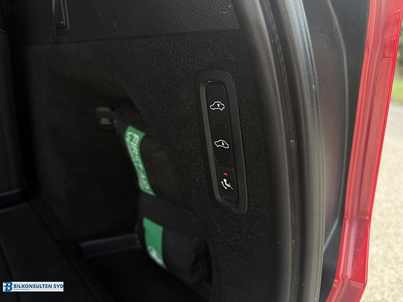 Volvo XC90 24 of 27