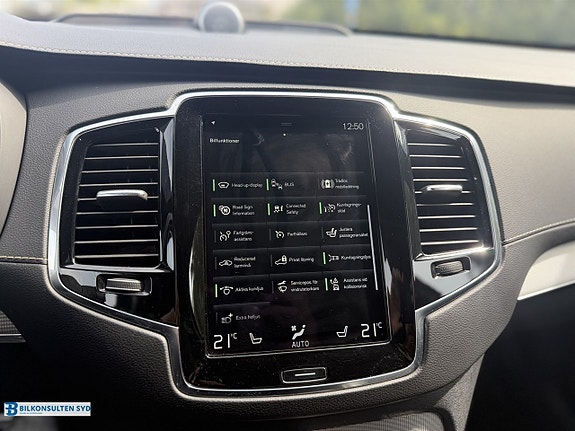 Volvo XC90 15 of 27