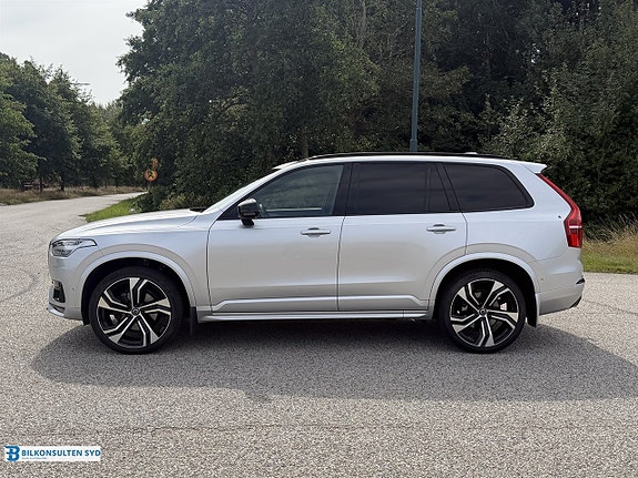 Volvo XC90 4 of 27