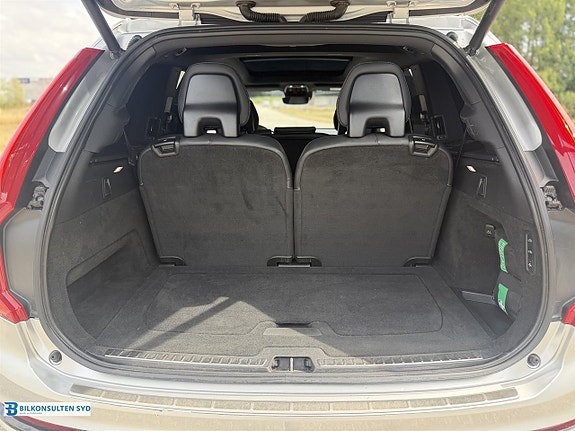 Volvo XC90 21 of 27