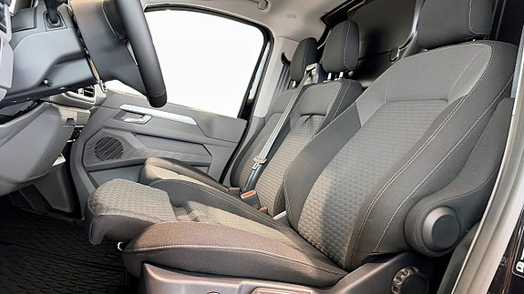 Volkswagen Transporter 8 of 14