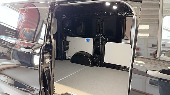 Volkswagen Transporter 12 of 14