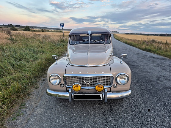 Volvo PV 8 of 10
