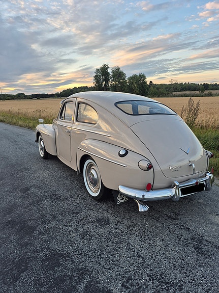 Volvo PV 5 of 10
