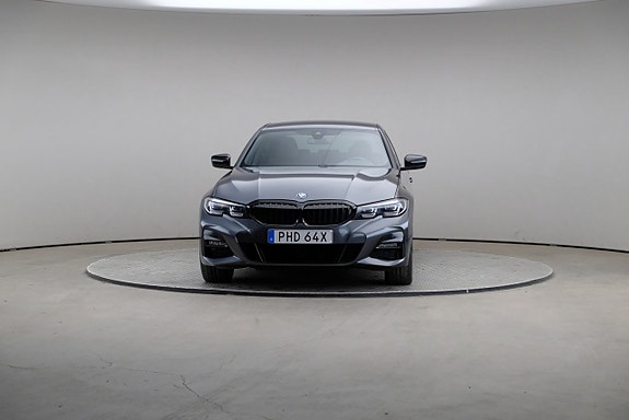 BMW 330e 3 of 26
