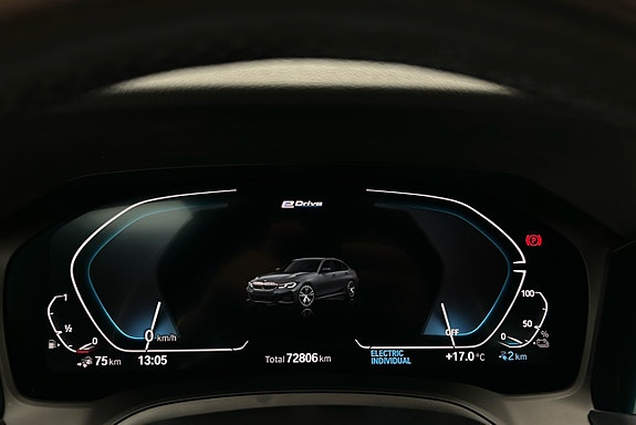 BMW 330e 7 of 26