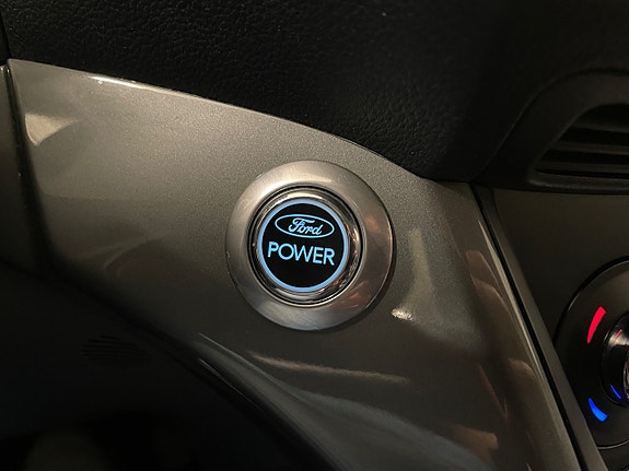 Ford C-Max 22 of 26