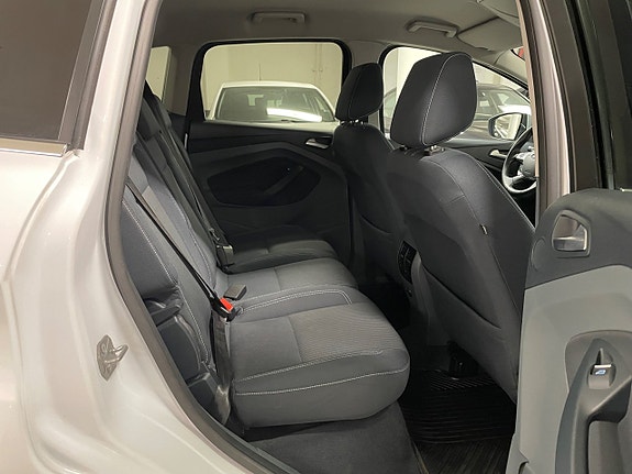 Ford C-Max 16 of 26