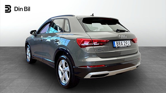 Audi Q3 3 of 12