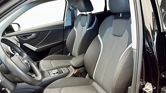 Audi Q2 8 of 12