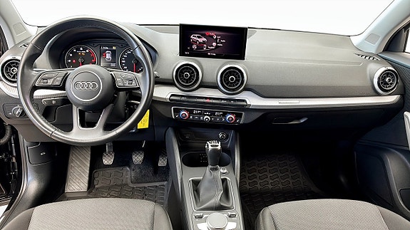 Audi Q2 10 of 12