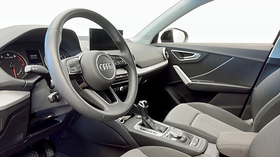 Audi Q2 7 of 12