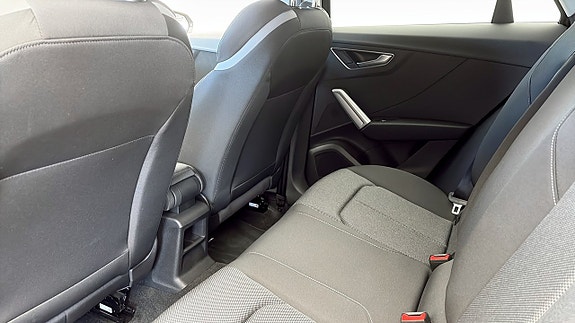 Audi Q2 11 of 12