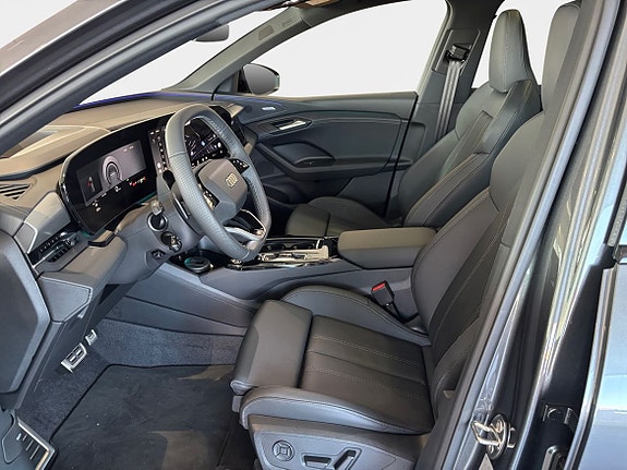 Audi Q6 e-tron 9 of 15