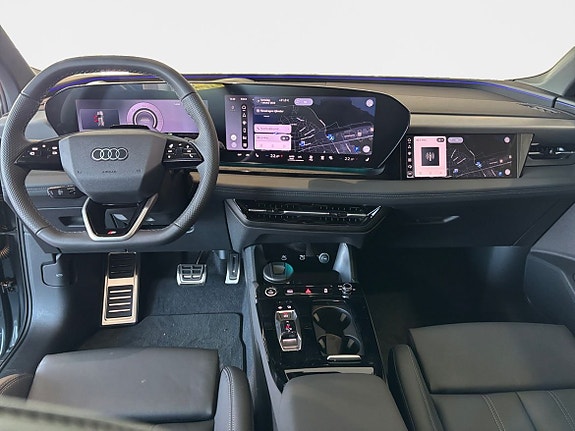 Audi Q6 e-tron 10 of 15