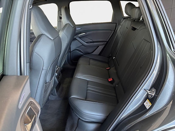 Audi Q6 e-tron 13 of 15