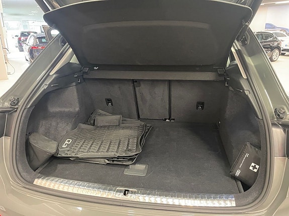 Audi Q3 8 of 8