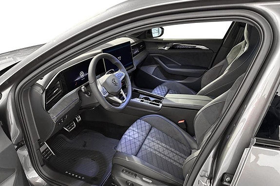 Volkswagen Passat 4 of 8