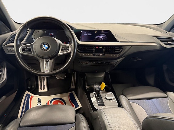BMW 118i 10 of 15