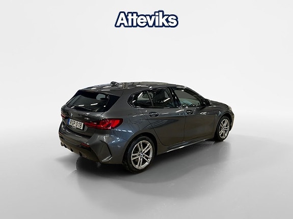BMW 118i 3 of 15