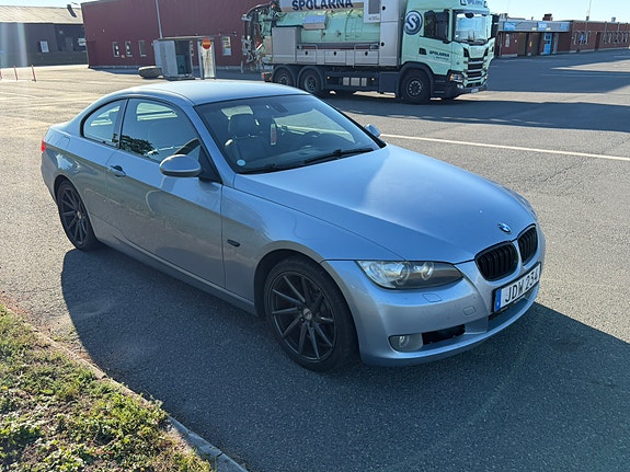 BMW 320d 14 of 14
