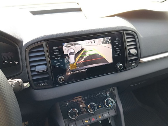 Skoda Karoq 16 of 24