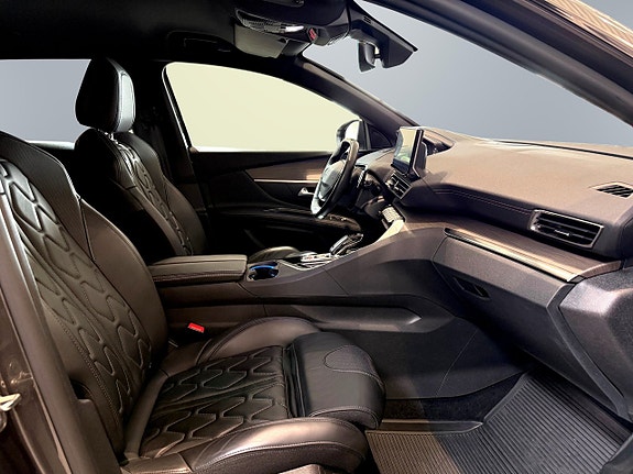 Peugeot 3008 5 of 12