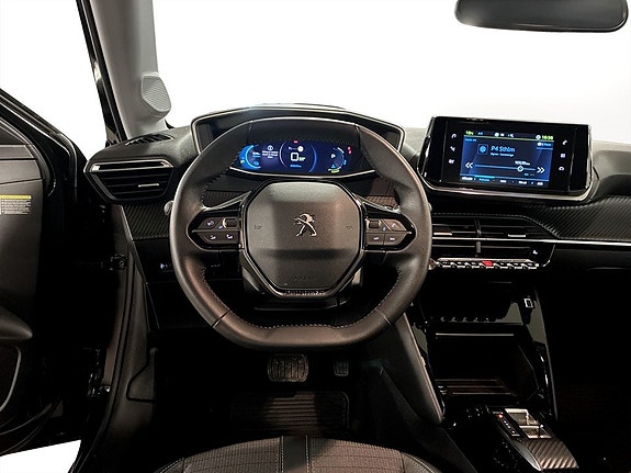 Peugeot e-208 7 of 15