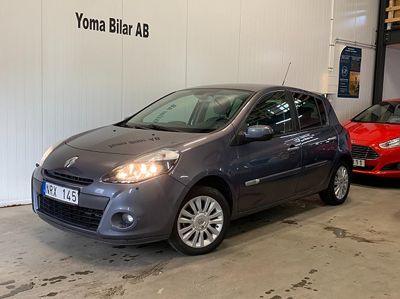 Renault Clio 10 of 12