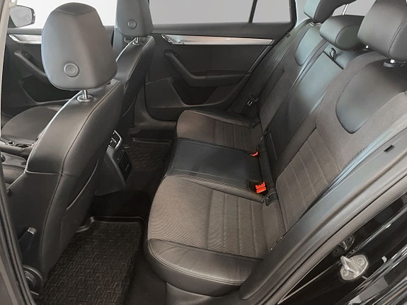 Skoda Octavia 7 of 13