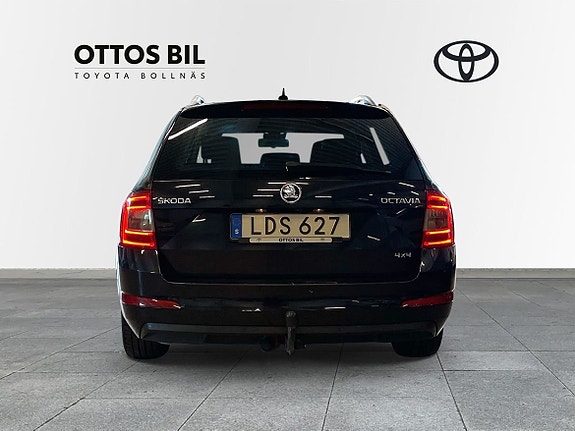 Skoda Octavia 4 of 13