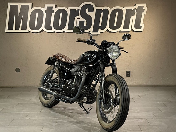 Kawasaki W800 *BLACK ELINOR* 267MIL 6 of 7
