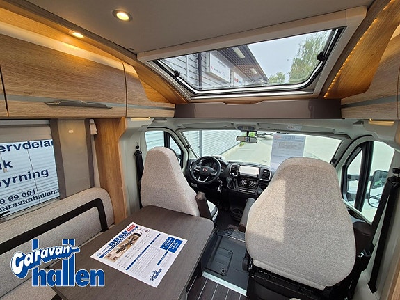 Knaus Sky TI Platinum Selection 700 MEG 14 of 27