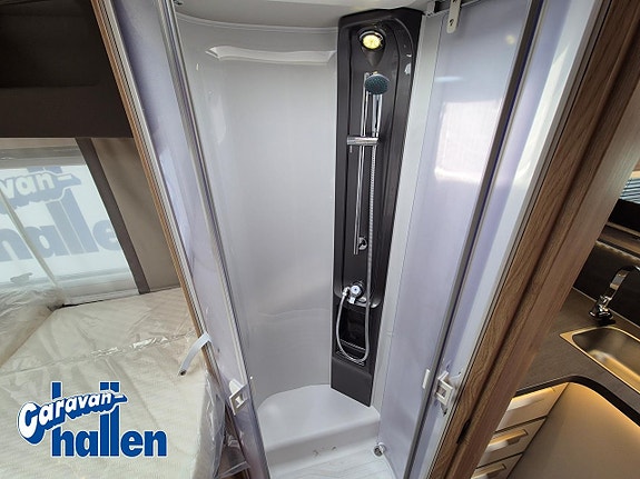 Knaus Sky TI Platinum Selection 700 MEG 24 of 27