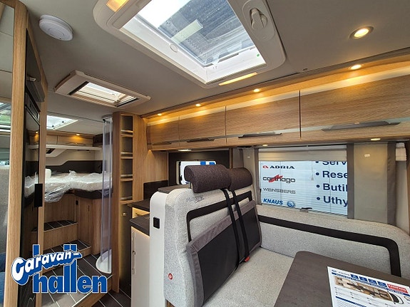 Knaus Sky TI Platinum Selection 700 MEG 16 of 27