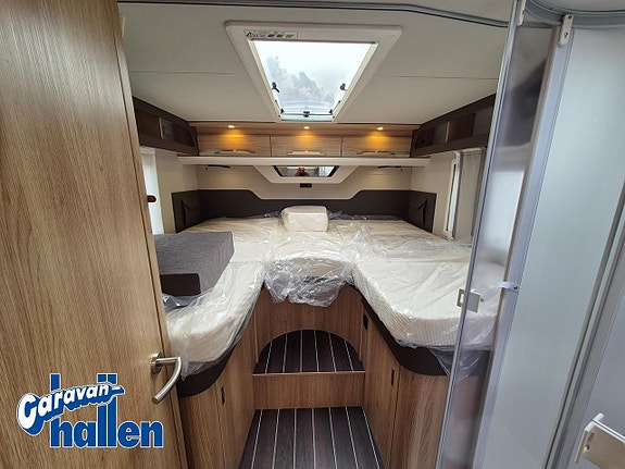 Knaus Sky TI Platinum Selection 700 MEG 22 of 27