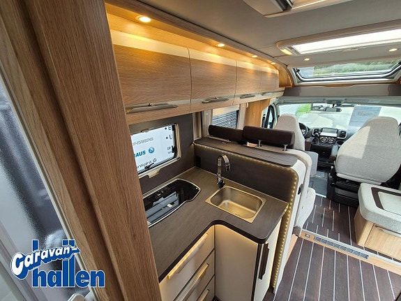 Knaus Sky TI Platinum Selection 700 MEG 25 of 27